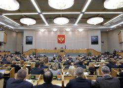В Госдуму внесен законопроект о праве парламента РФ составлять черные списки иностранцев